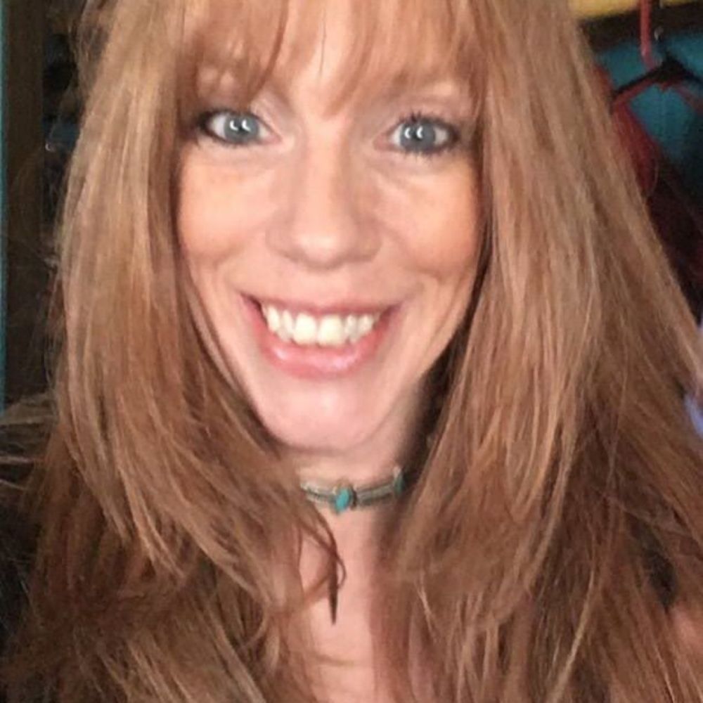 Meet your Posher, April